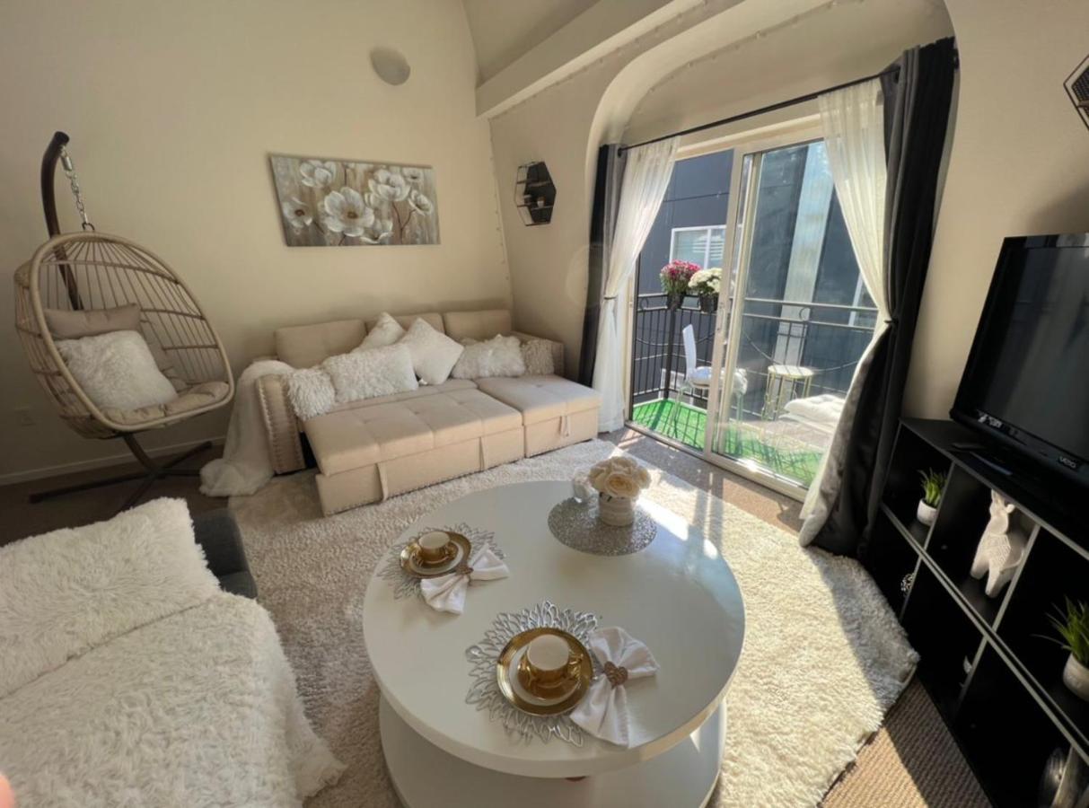 Cozy Downtown Condo Retreat With Space Needle View Seattle Eksteriør billede